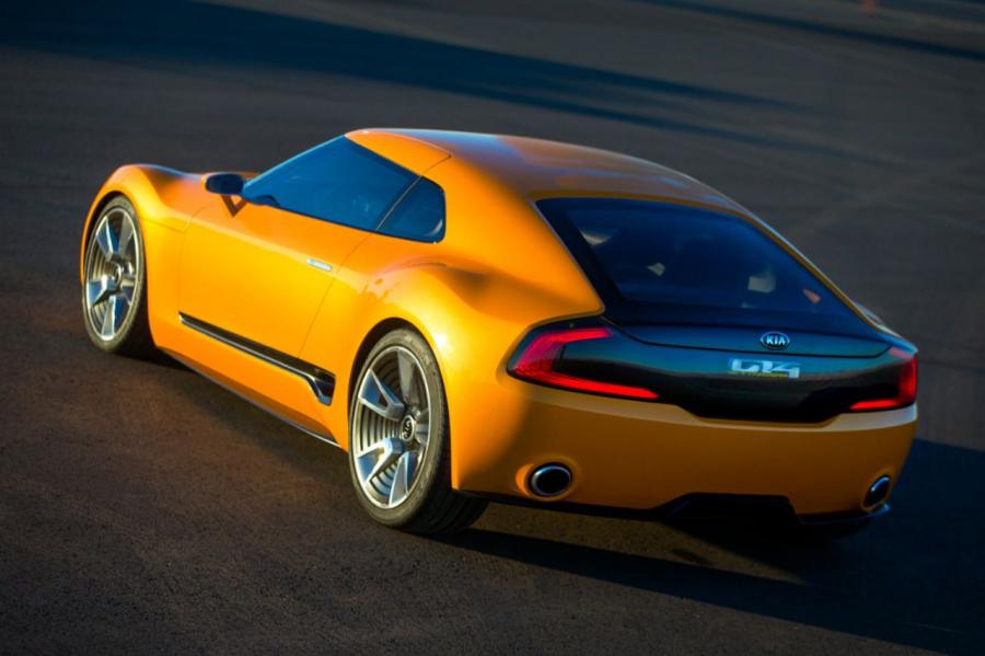  Kia GT4 Stinger Concept 2014 года  (фото 19 из 30)